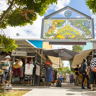 Draw 545 Lifestyle - Eumundi Markets